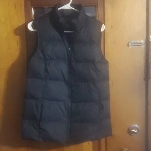 Gap Men's Medium Puffer Vest